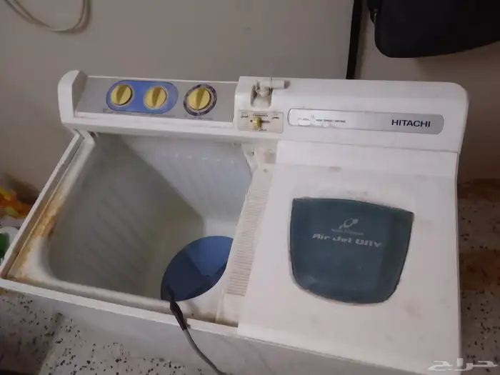 غسالة هيتاشي عادية 8كيلو بحالة جيدة بسعر220ريال 5