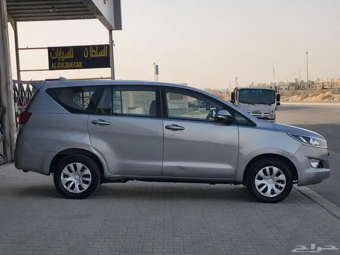 تويوتا انوفا 2016 4