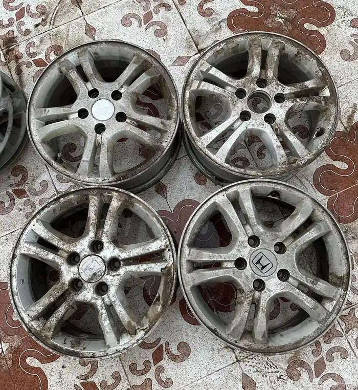 للبيع جنوط هوندا اكورد 2007 0