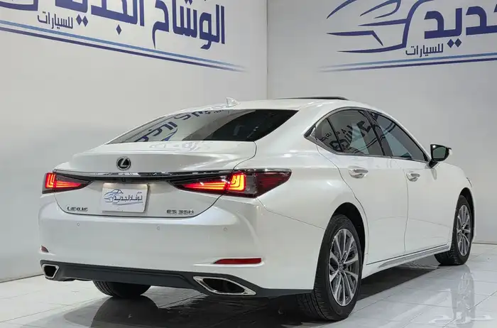 لكزس ES350 AA 2024 3