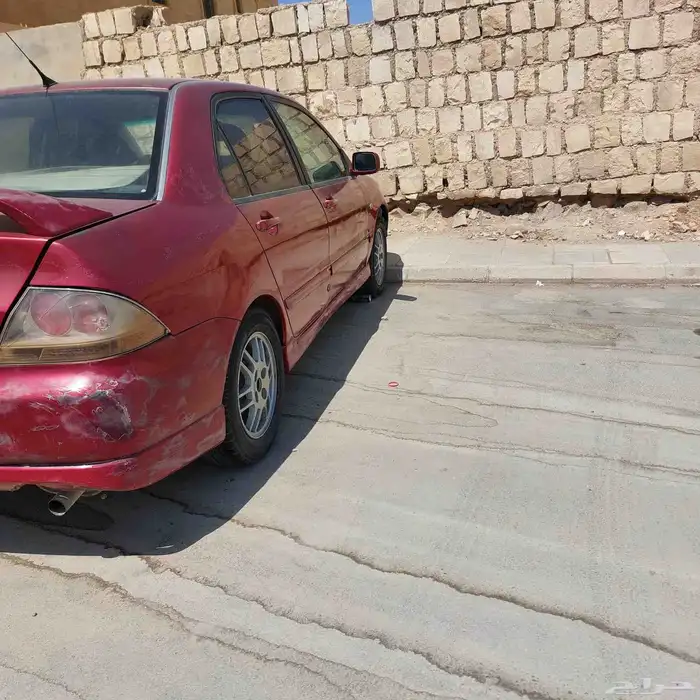 سيارة متسوبيشي النسر للبيع التشليح 2