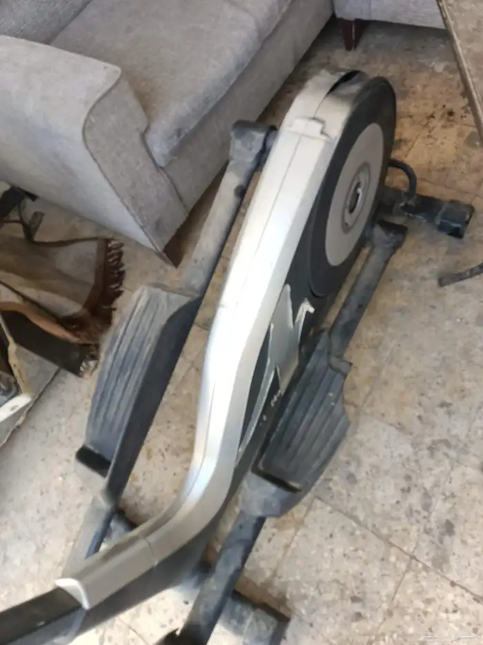 جهاز رياضي مستعمل لا يوجد معه اغراض 2