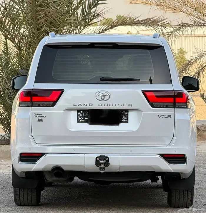 تويوتا لاندكروزر 2022 VXRممشى (70) الف 4