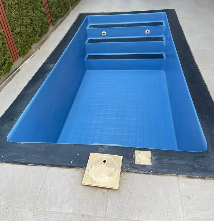 للبيع مسبح مع كافة ملحقاته من شركة اطلس 4