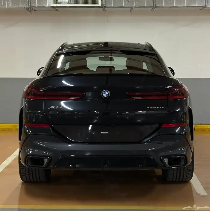 بي ام X6 2024 18