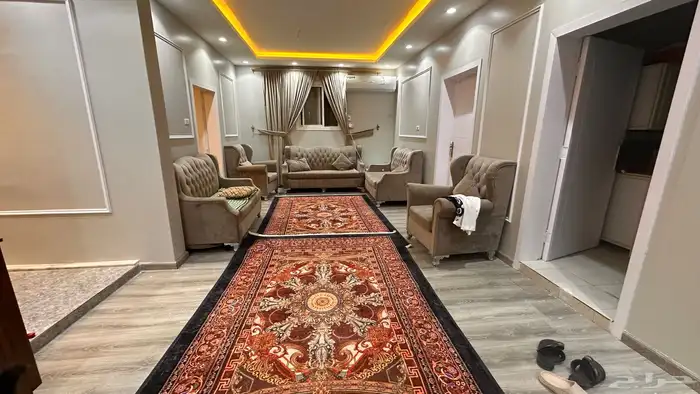 اثاث كنب ومجلس وستاير وسرير مع مرتبه 1