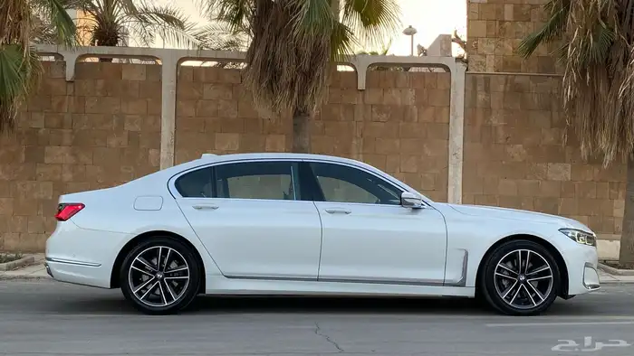 BMW 730i 2020 عداد قليل 7