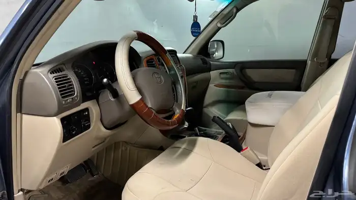 لاندكروزر GXR 2006 11