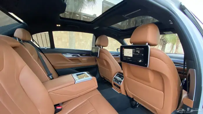 BMW 730i 2020 عداد قليل 13