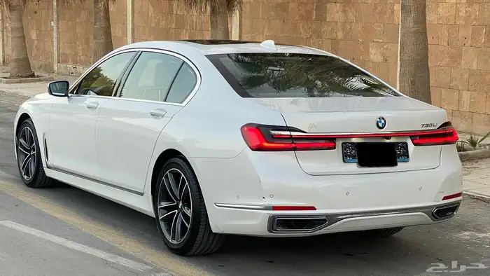 BMW 730i 2020 عداد قليل 3