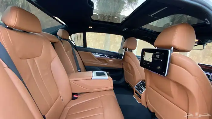 BMW 730i 2020 عداد قليل 14
