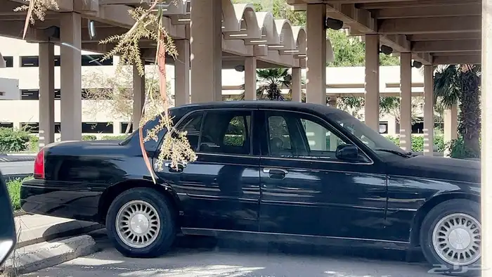 فورد جراند ماركيز 2001 ممشى قليل 0