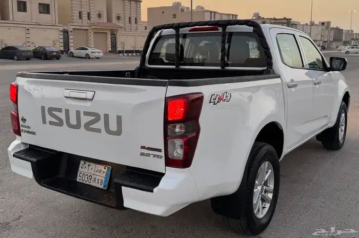 ايسوزوا ديماكس 2022 LS اوتوماتيك 3