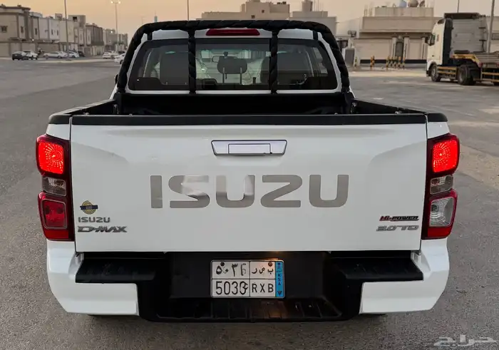 ايسوزوا ديماكس 2022 LS اوتوماتيك 2