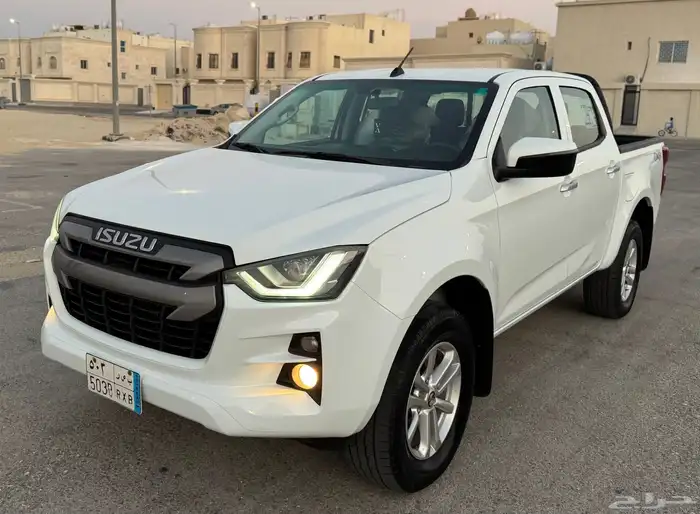 ايسوزوا ديماكس 2022 LS اوتوماتيك 7