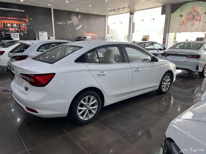 ام جي 5 نص فل 2024 عرض خاص 39500 قبل الضريبه 5