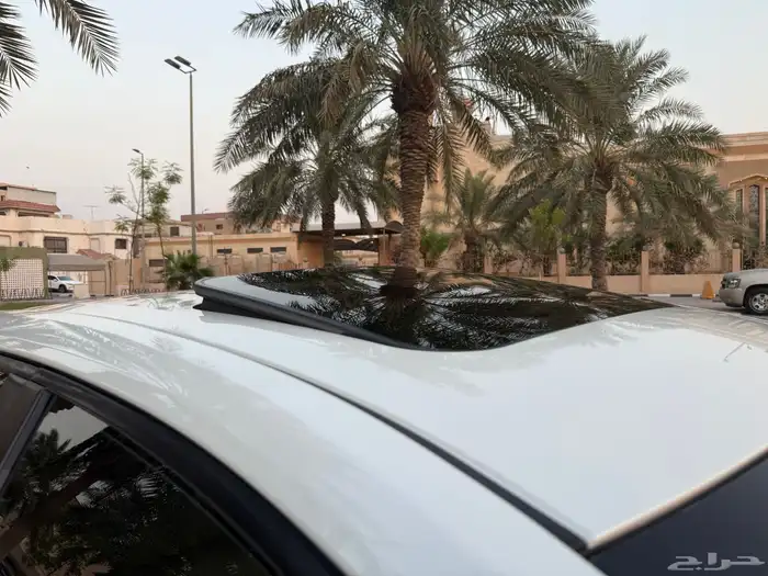 للبيع كورولا شبه جديد 16