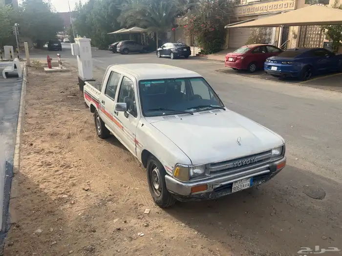 السعر 10500 تيوتا هايلكوس 1990 بودي بلد مفحوص ومجدد 1