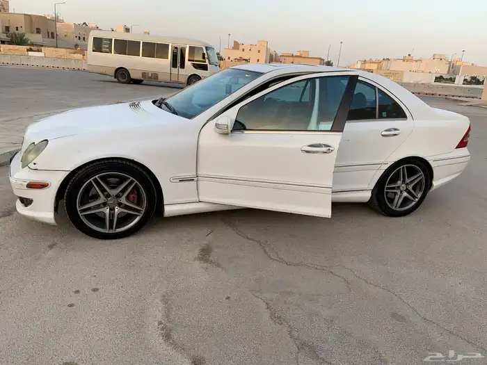 مرسيدس c230 2005 14