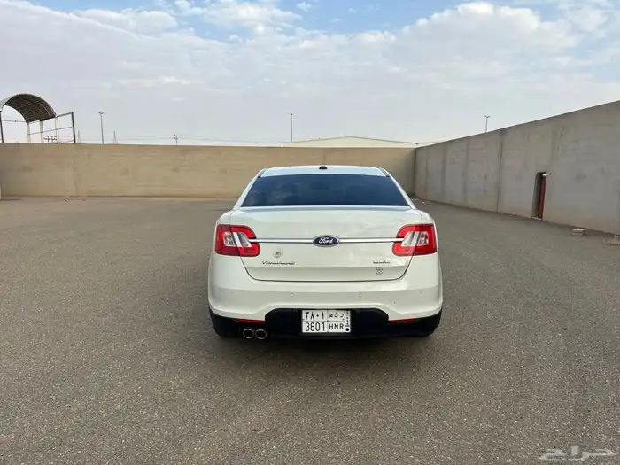 فورد تورس 2010 نظيف 5