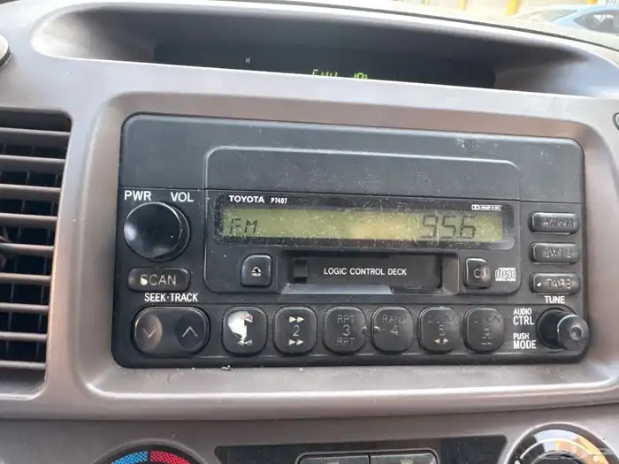 مسجل كامري من 2003 الى 2006 0