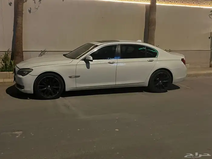 بي ام دبليو 2012 0