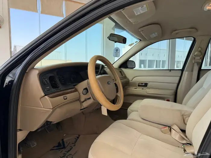 فورد فكتوريا 2008 اسود مدني 8