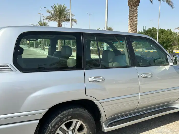 لكزز 2006LX 14