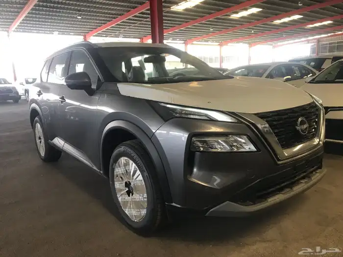 نيسان اكس تريل SV بلس 2025 بانوراما كاش واقساط 0