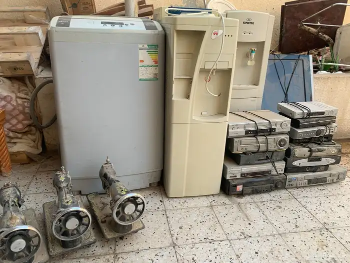 مكينة خياطة ثلاجات مياه وغسالات تلفزيون وسفريات 1