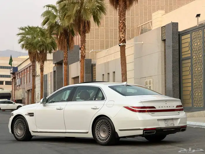 جنسس G90 شبه جديده 2020 6