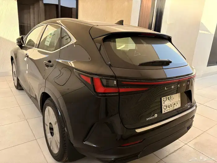لكزس بنزين NX350 AA اسود   جملي 2025 خليجي جديد صادر لوحات 2