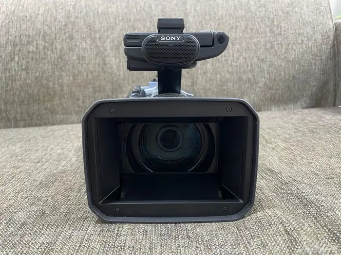 كاميرا Sony Handycam DCR-VX2200e الاحترافية 2