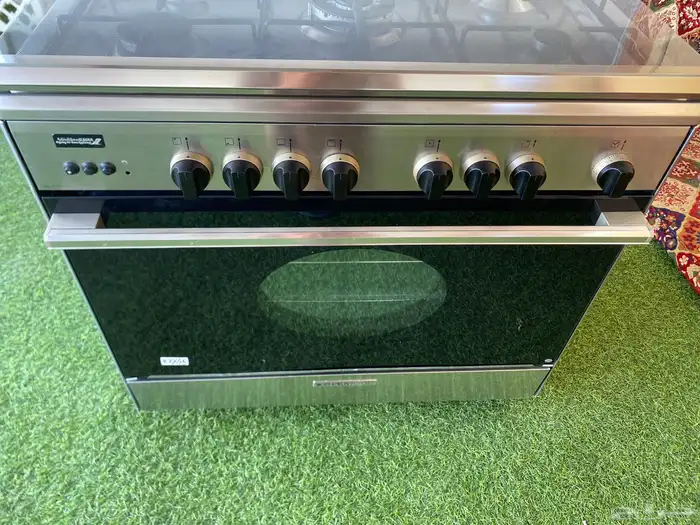 فرن قليم غاز ايطالي نضيف ع الشرط 90 60 0