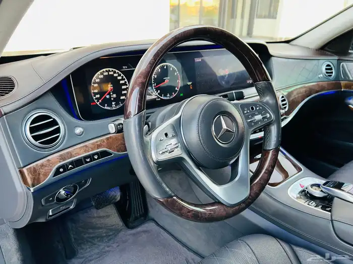 مرسيدس S560 2018 قمة النظافة اول مالك 22
