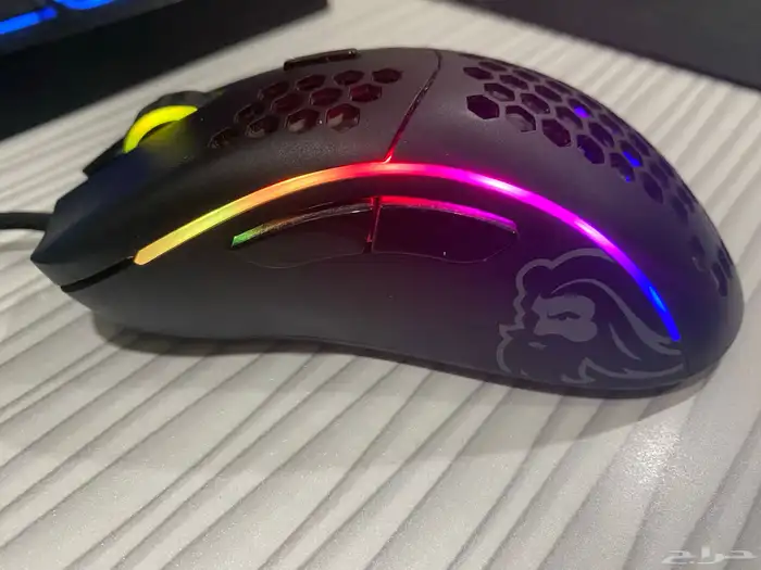 pc مع اغراضه 2300 قابل للتفاوض 3