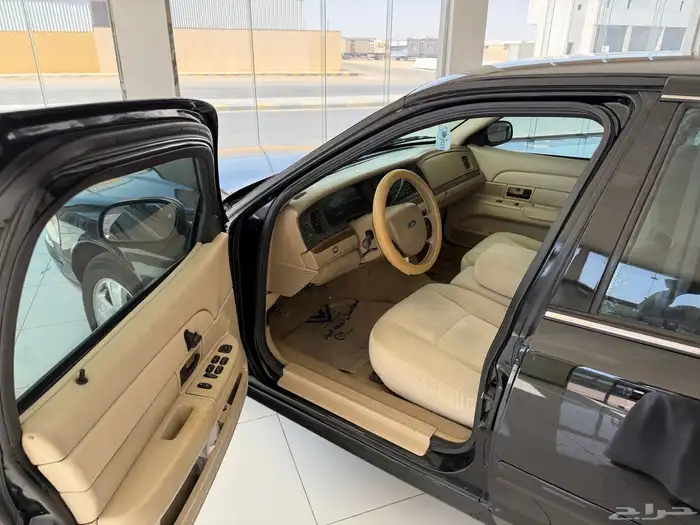 فورد فكتوريا 2008 اسود مدني 7