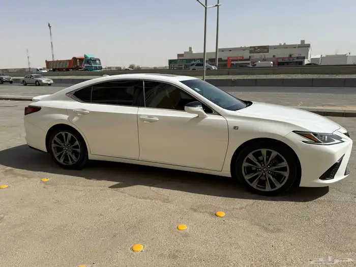 لكزس es 350 مديل 2020 30