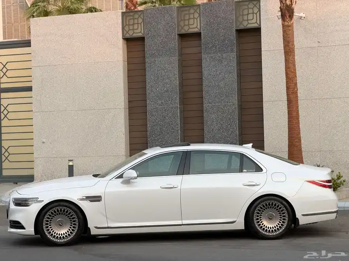 جنسس G90 شبه جديده 2020 4