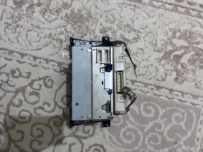 شاشة نيسان 1