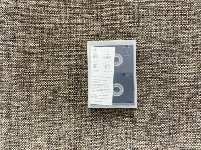 كاميرا Sony Handycam DCR-VX2200e الاحترافية 15