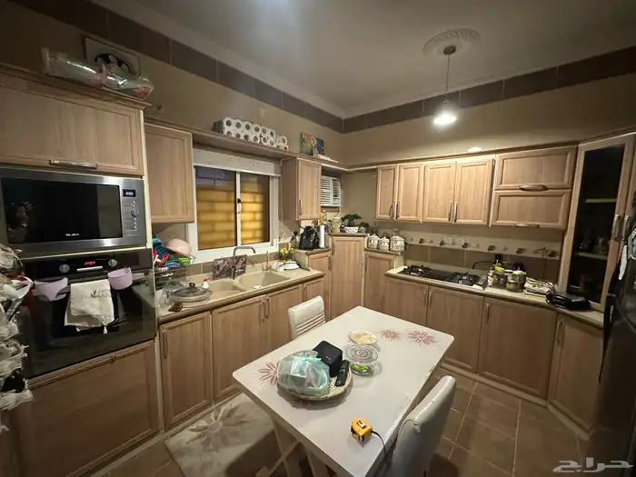 مطبخ 3 في 3 ونص مع الطاولة والنجف بدون الأجهزة الكهربائية 1