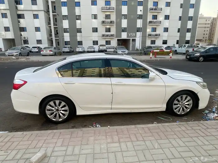 اكورد 2015 للبيع او البدل باترول 2