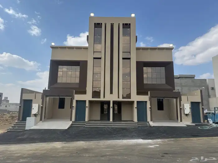 للبيع بالمحاله روف علوي دور ثاني مع ملحق تشطيب vip 0