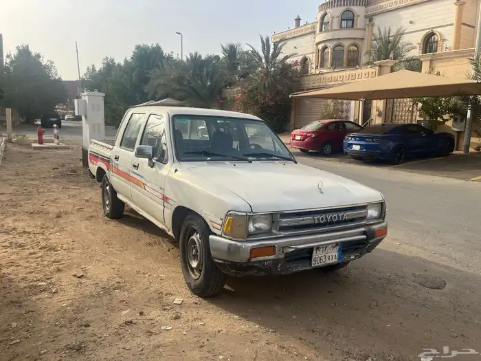 السعر 10500 تيوتا هايلكوس 1990 بودي بلد مفحوص ومجدد 0