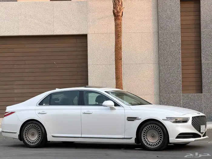 جنسس G90 شبه جديده 2020 21