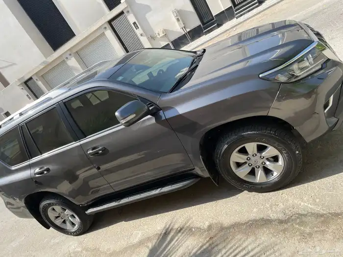 برادو 2022 ديزل للبيع 2