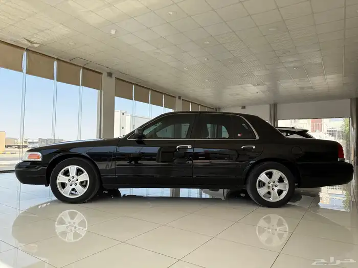 فورد فكتوريا 2008 اسود مدني 1