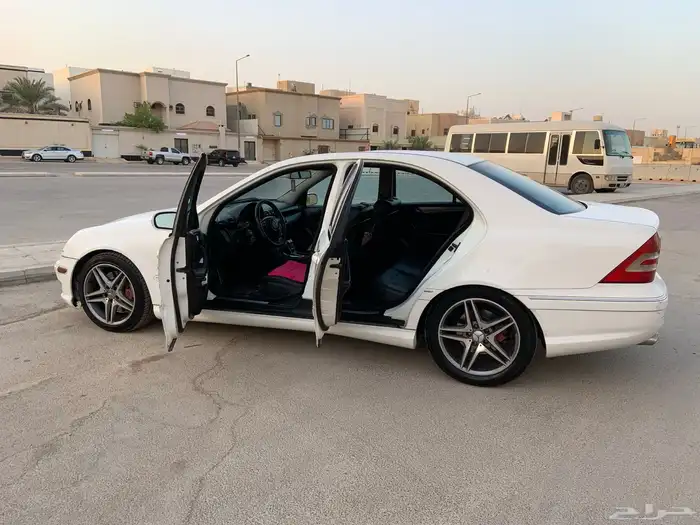 مرسيدس c230 2005 13