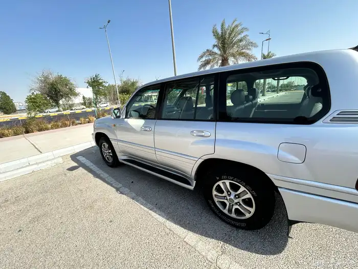 لكزز 2006LX 4